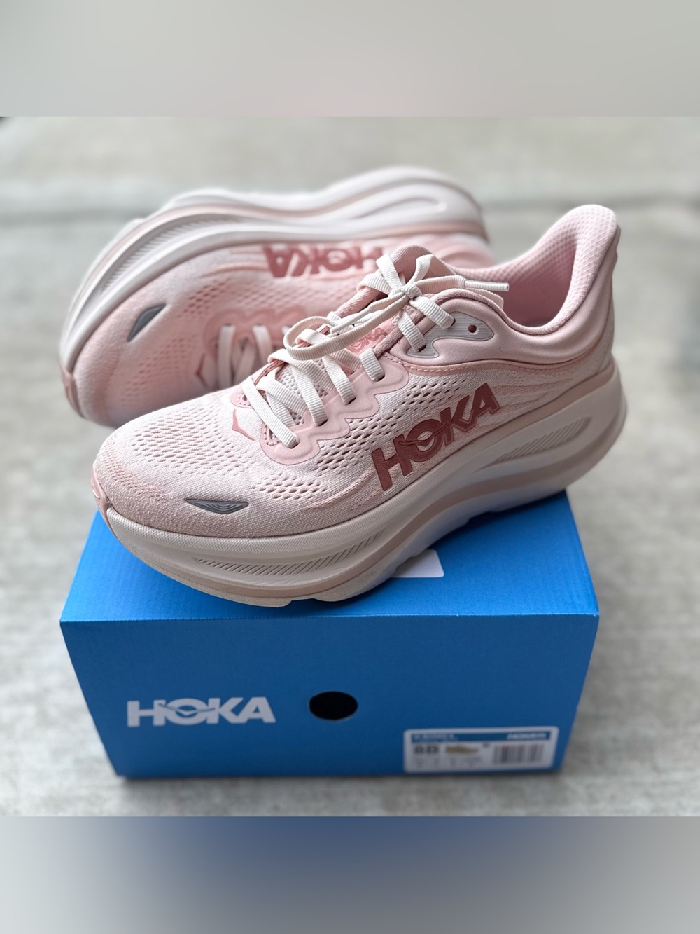 HOKA Bondi 9 Women’s Rose Latte Athletic Running Shoes - Picture 4 of 5